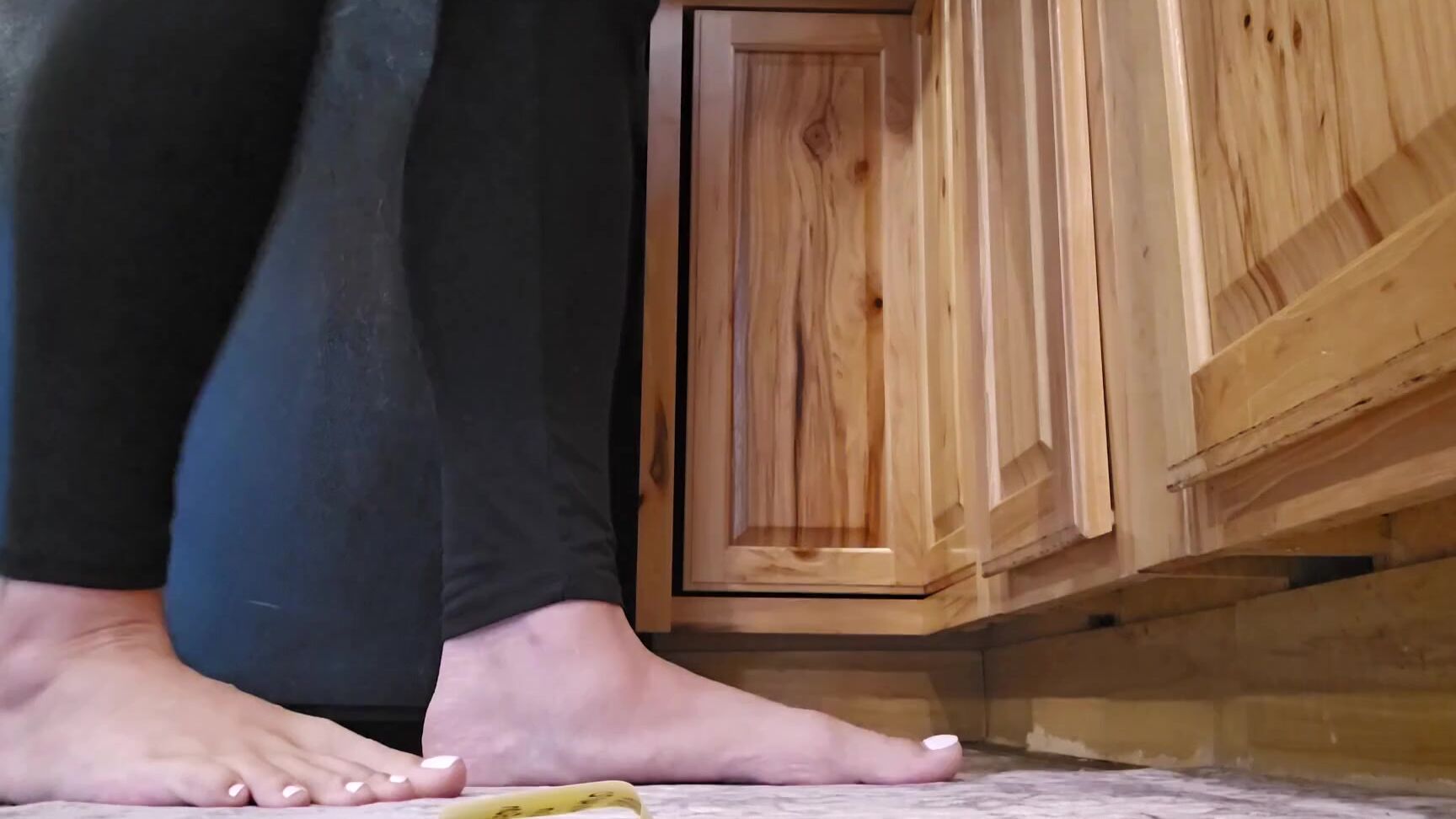 Sexysassquatch34 Nicknamed Goddessnat34 08 22 2025 Onlyfans Video Landscape View Sticky Post It Note With All My Sizes And Measurements