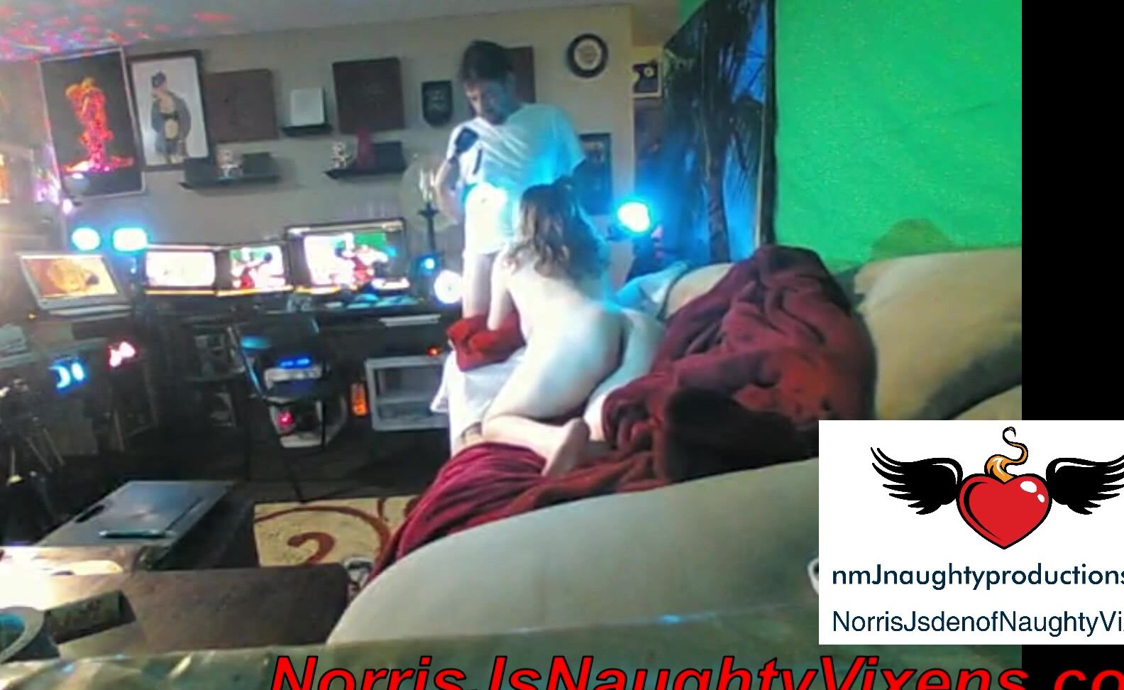 "nmjnaughtyvixens" adulttheater, blowjob, doggystyle, fucking, masturbationencouragement spycam of Autumn Gram masturbating Manyvids