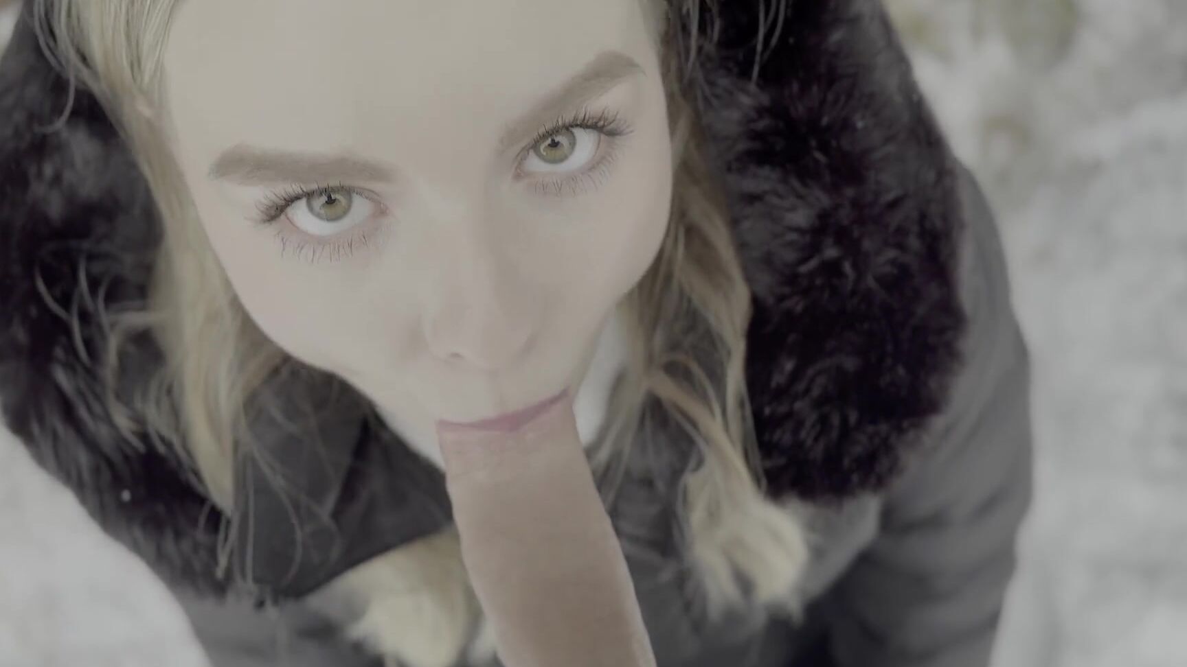 18 Летняя Тинка Трахается В Лесу На Снегу