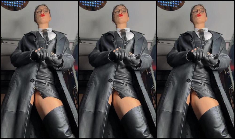 Gynarchy Goddess Nicknamed Gynarchygoddess 10 28 2025 Onlyfans Video Hard To Resist No