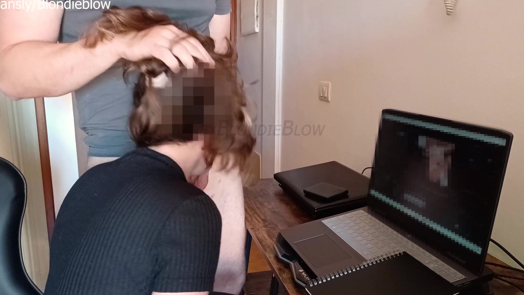 Он Подходит Пока Я Редактирую И Я Хочу Немного Пососать Его Но Он Портит Мой Компьютер Своей Спермой Pornhub Com