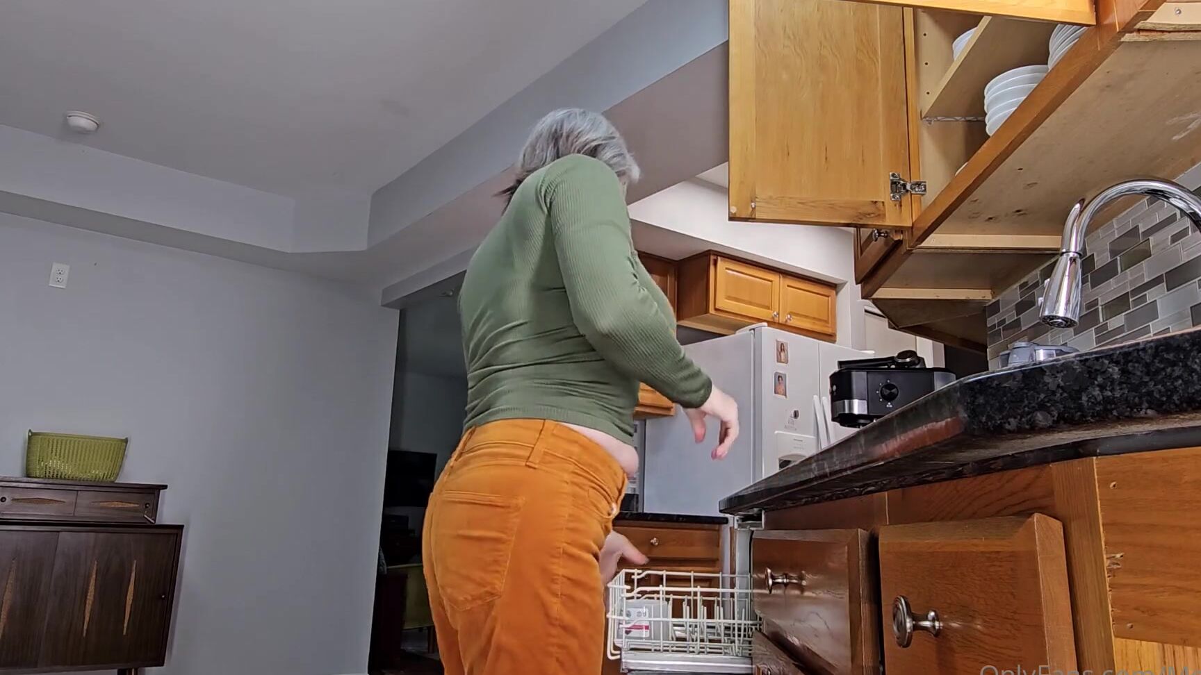 Morina Nicknamed Morina 11 24 2025 Onlyfans Video Catching My Belly Button Poking Out Has Been Sent To Your Inboxes Here S A Preview Of