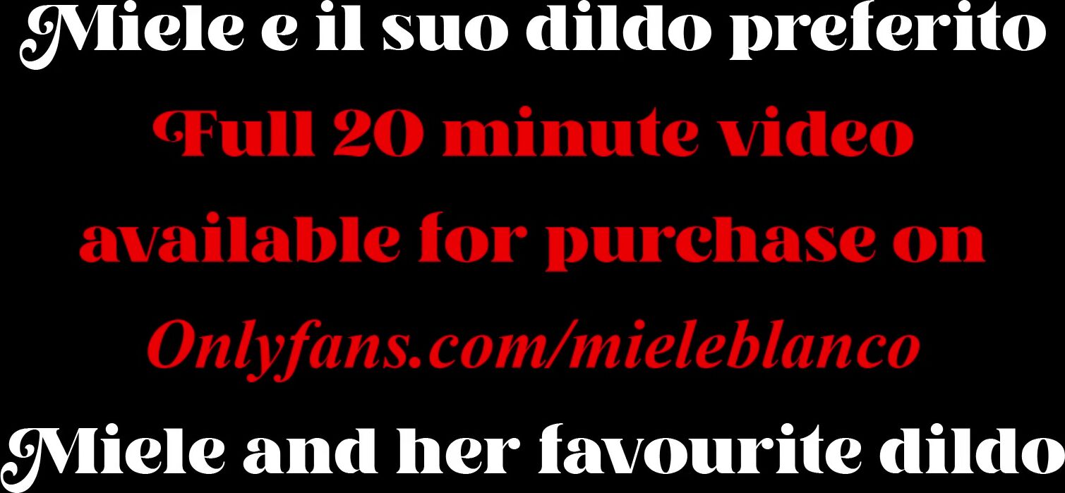 Big Booty Blonde Masturbates In The Woods With A Butt Plug Miele Blanco Amateur Miele Blanco