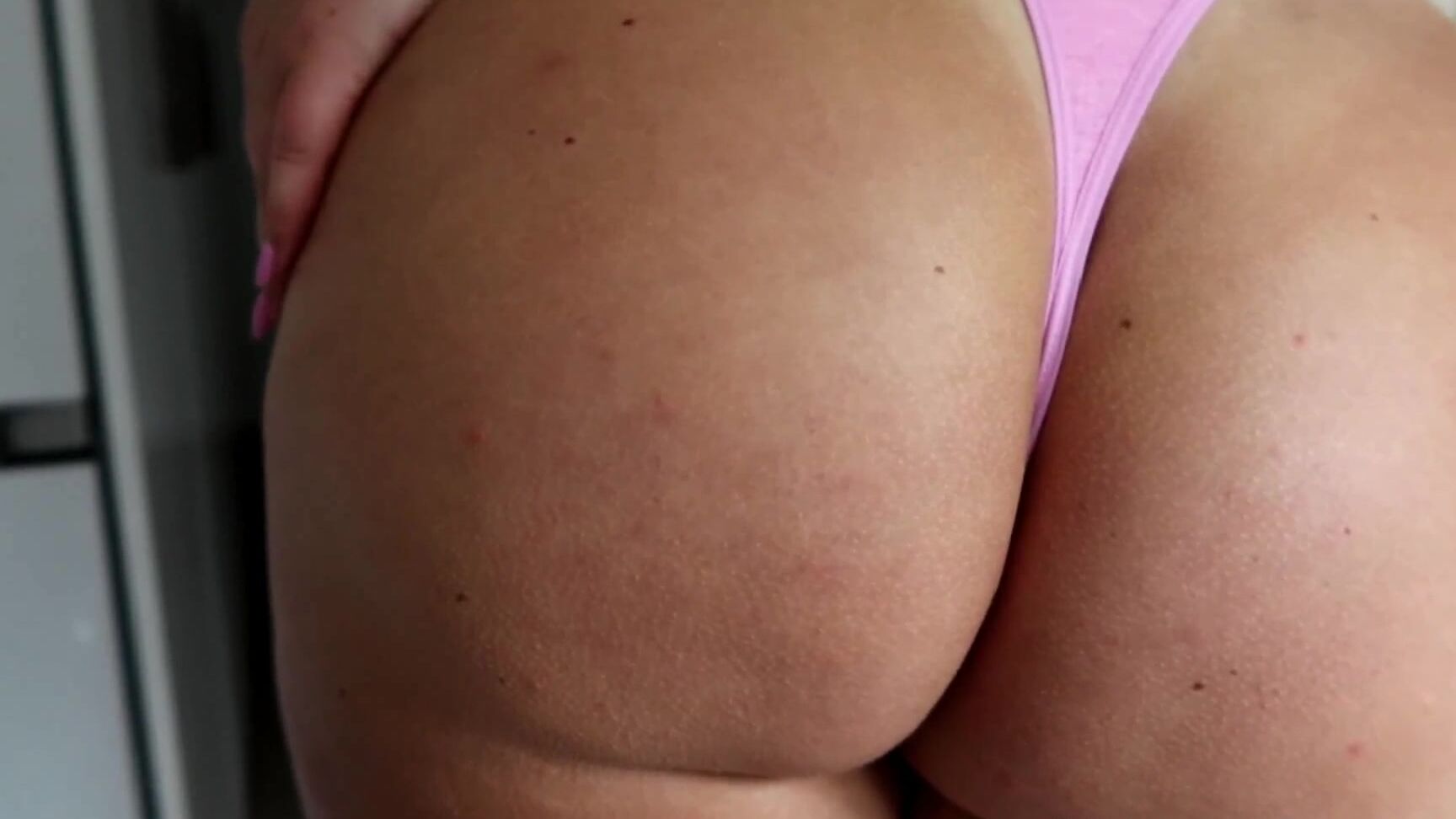 Queen Sylvia Nicknamed Itsqueensylvia 08 08 2025 Onlyfans Video Get On Your Knees And Beg To Sniff It