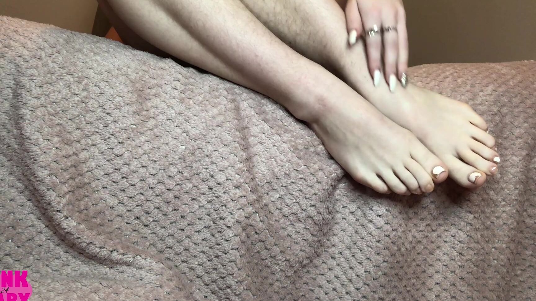 "pinkbaby24" feet, foot fetish, toe fetish, socks, small feet little piggies Manyvids