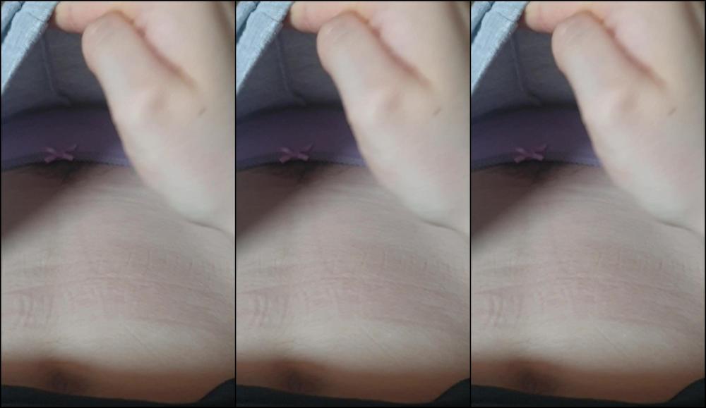 "EveYourApple" masturbation, teens (18+), solo masturbation, socks, college College Freshman Over the Clothes Masturbation Manyvids