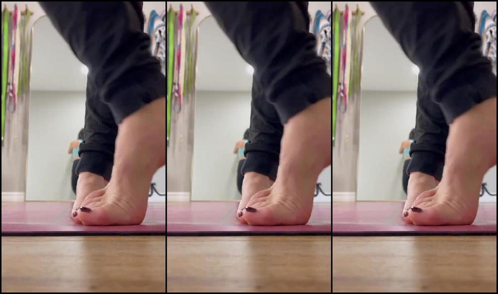 Melissa Nicknamed Omwithmelissa 01 17 2025 Onlyfans Video Working My Ankles To Last A Bit Longer