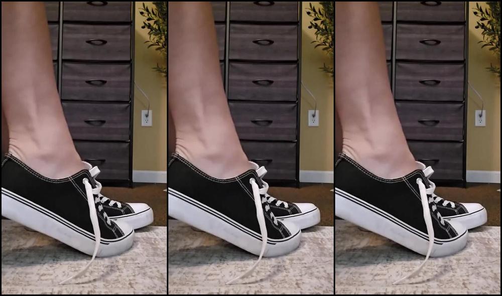 Sexysassquatch34 Nicknamed Goddessnat34 09 15 2025 Onlyfans Video Trying On A 10