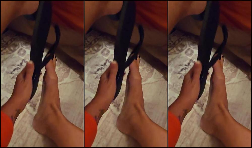 Sexysassquatch34 Nicknamed Goddessnat34 05 10 2025 Onlyfans Video Long Tan Legs Huge Feet Flip Flops Teasing