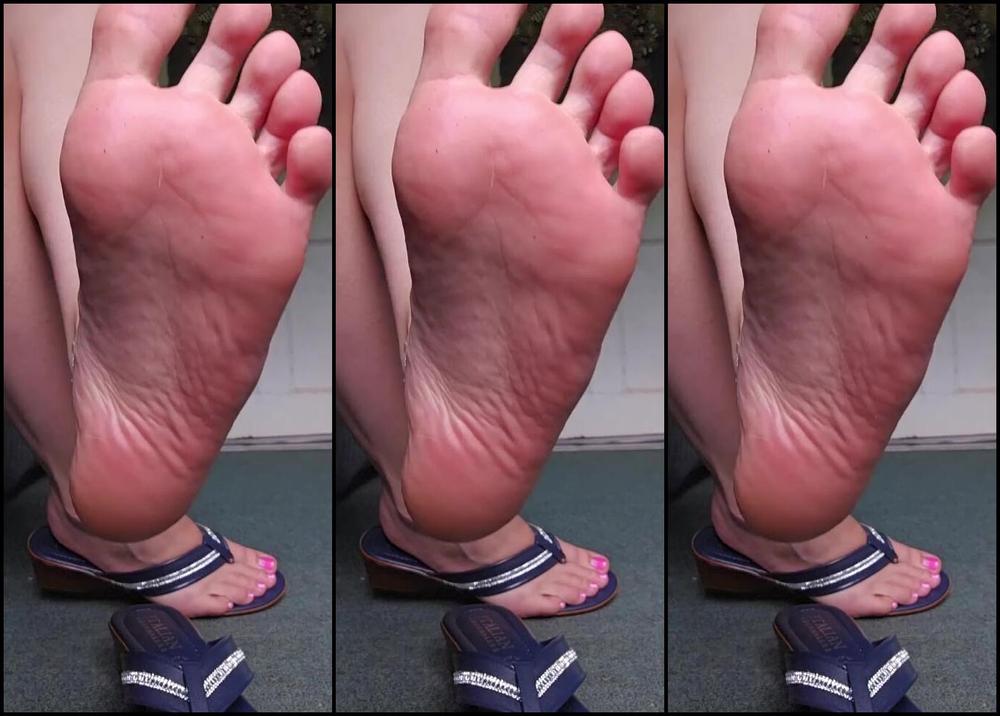 Gamertoeskz Nicknamed Gamertoeskz 07 27 2025 Onlyfans Video My Sweaty Soles Could Use Some Attention