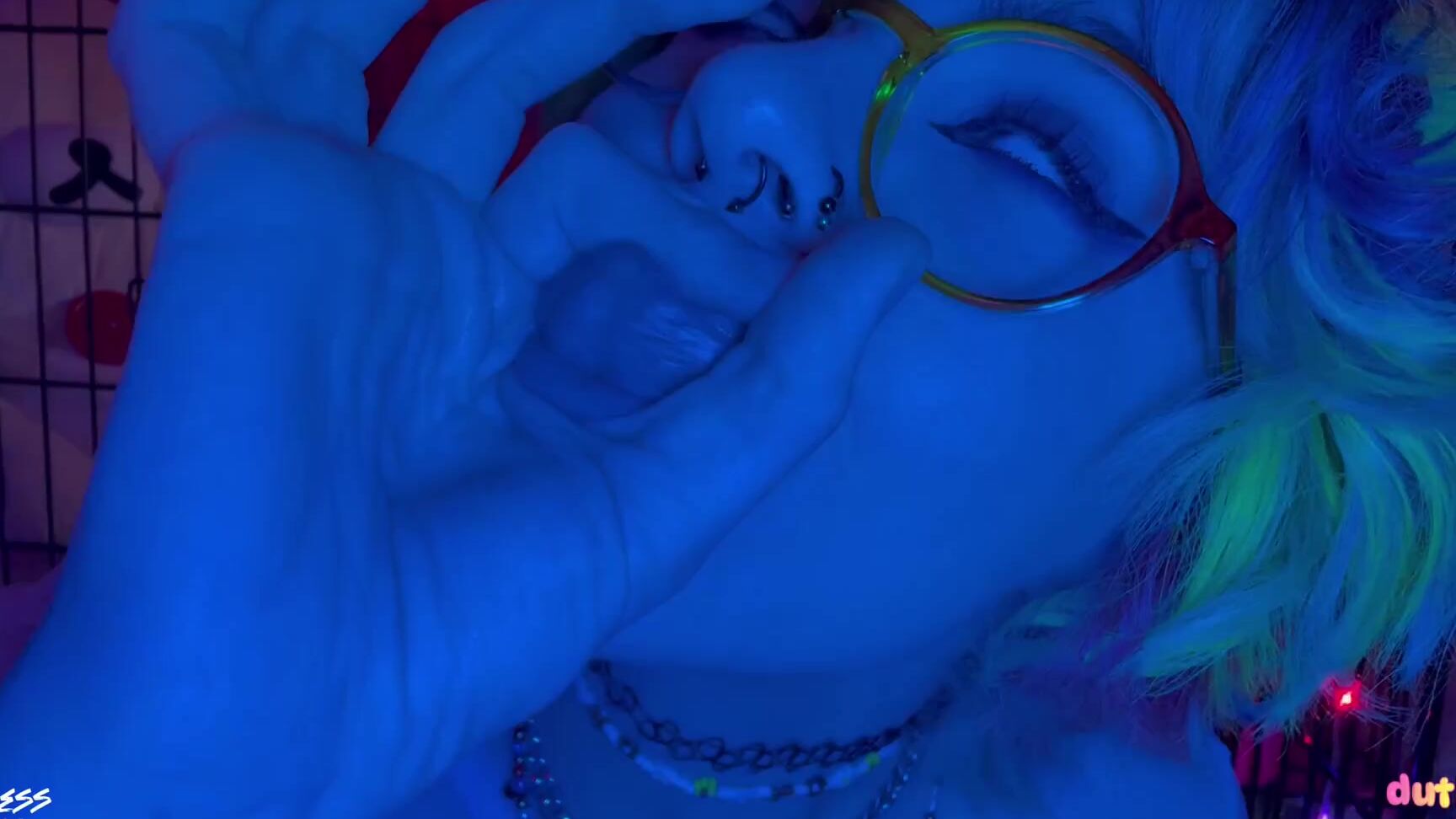 Dutiful Dolly Nicknamed Dutifuldolly 10 05 2025 Onlyfans Video Make Me Do This To Your Butt This Is How I Practice Kissing By The