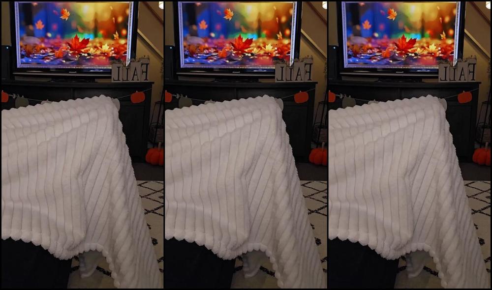 Sexysassquatch34 Nicknamed Goddessnat34 10 05 2025 Onlyfans Video Side View Feet Reveal