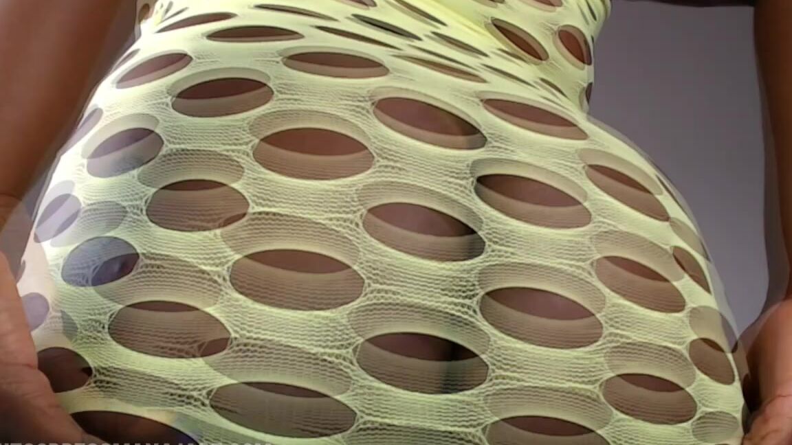 "UnfriendlyBlckHottie" ebony ass fetish, ebony ass worship, ebony female domination, mesmerize, mind fuck Fixated On Ass Trance Manyvids