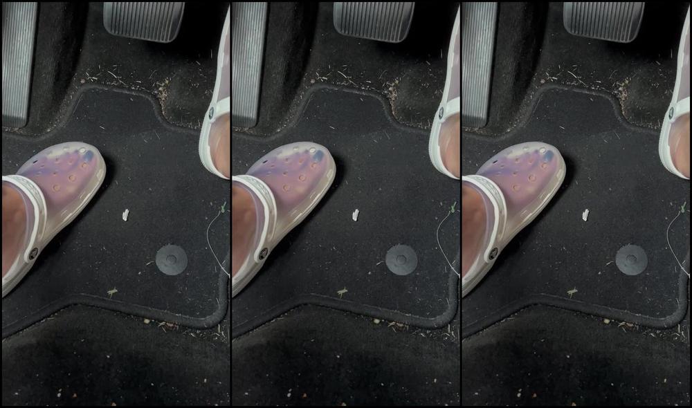 Effthemtoes Nicknamed Effthemtoes 02 19 2023 Onlyfans Video Driving In The Clear White Crocs 3 Minutes