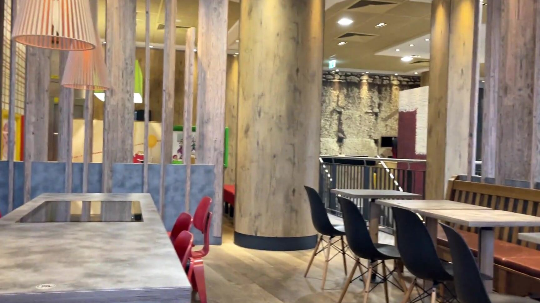 Милфа Дает Так Небрежно Что Мастурбирует P Намного Лучше Чем Просто Фастфуд Рискованная Публичная Акция Pornhub Com