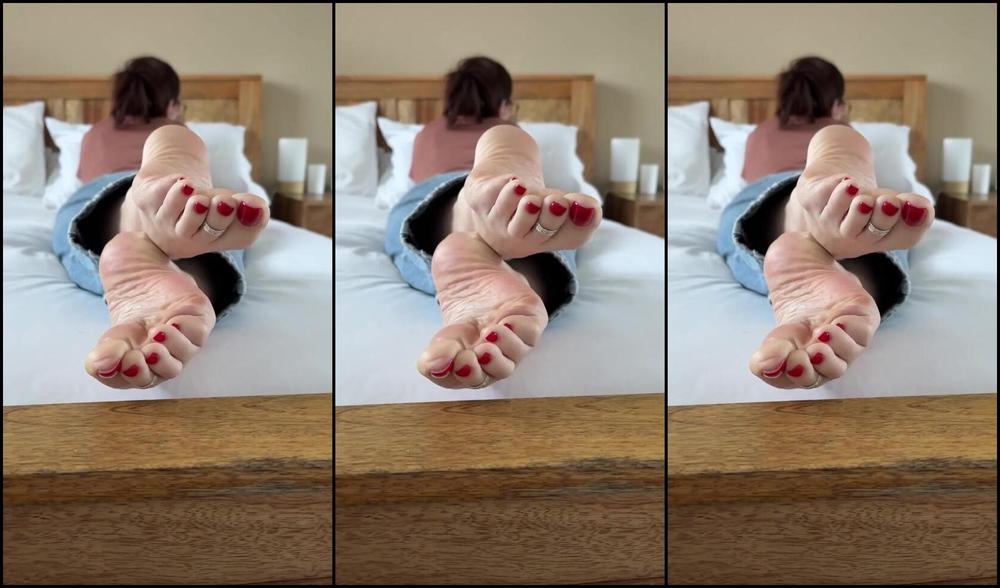 Mimi Williams Nicknamed Mimi Williams 10 25 2024 Onlyfans Video Happy Friday Foot Boys X X Gdgr