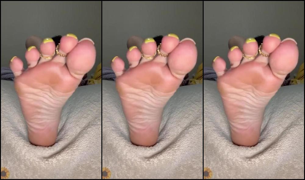 Goddess Elena Nicknamed Solebeauty93 09 27 2025 Onlyfans Video Daddy S Out Right Now