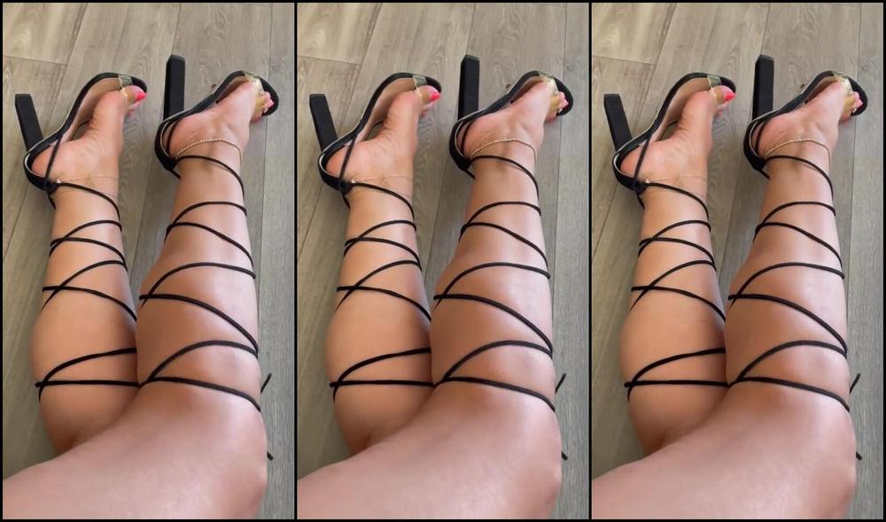 Sexyfeet47 Nicknamed Sexyfeet47 08 22 2025 Onlyfans Video Happy Friday Imagine Im Your Girlfriend And I Tease You Before We Go Out