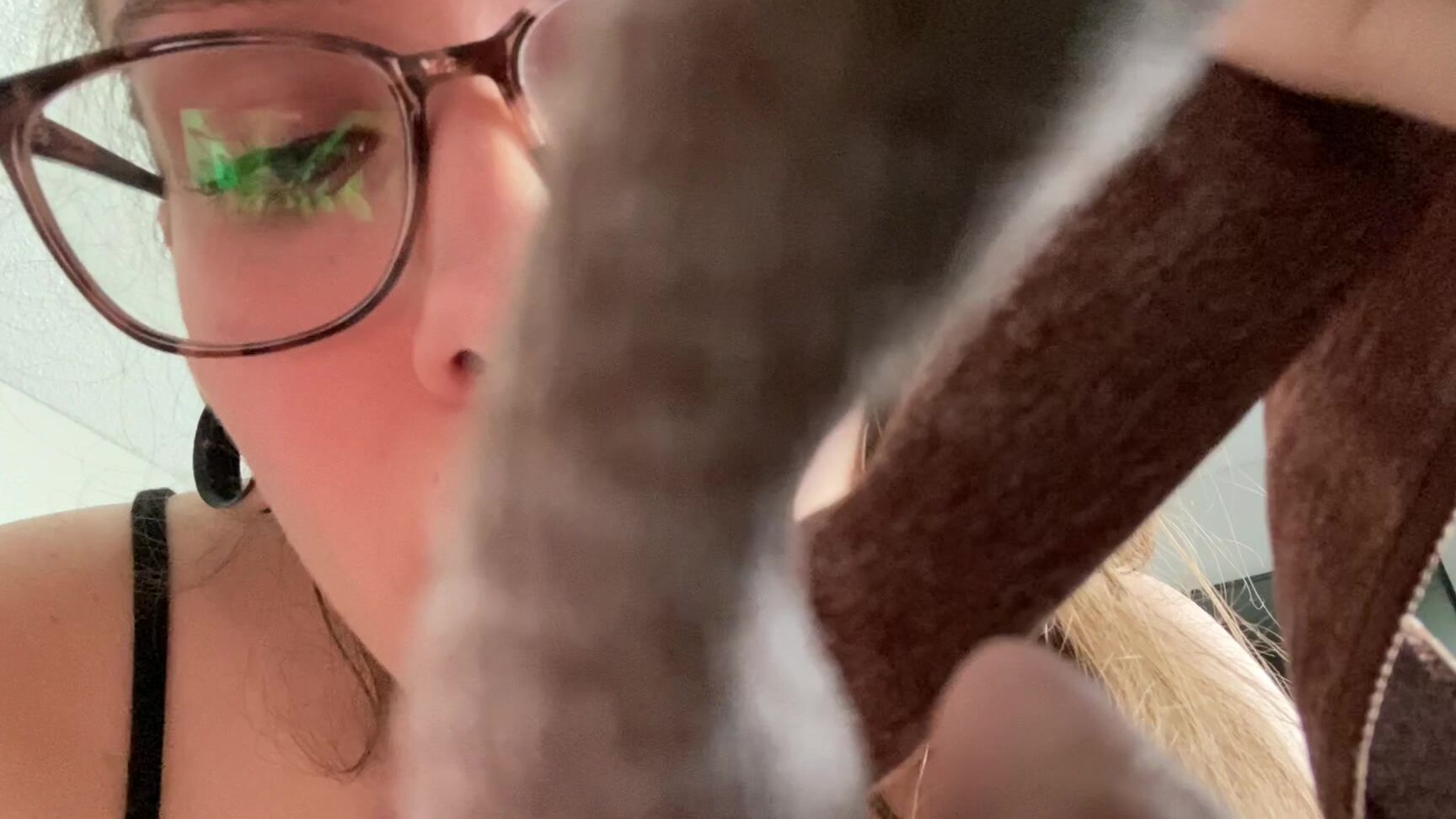 "divinebabe" handjobs, mommy roleplay, panty fetish, pov, taboo drain your balls into mommys panties Manyvids