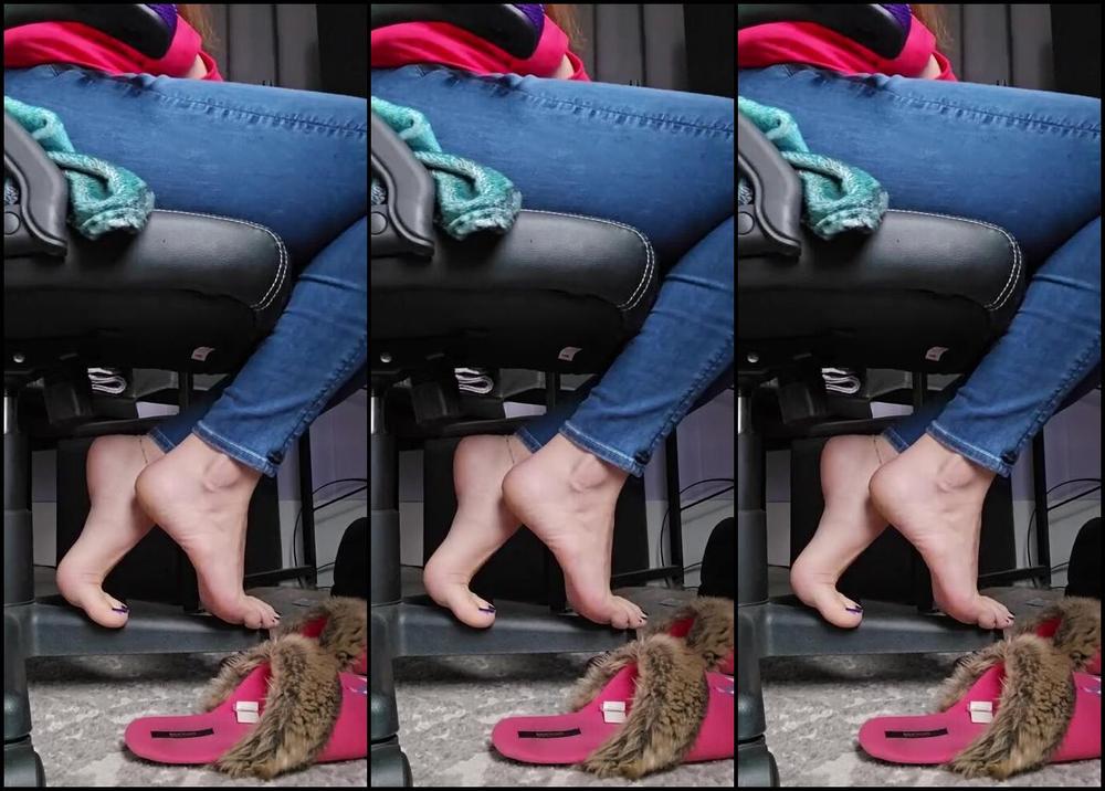 Gamertoeskz Nicknamed Gamertoeskz 01 30 2025 Onlyfans Video Do You Have A Favorite Pair Of Slippers