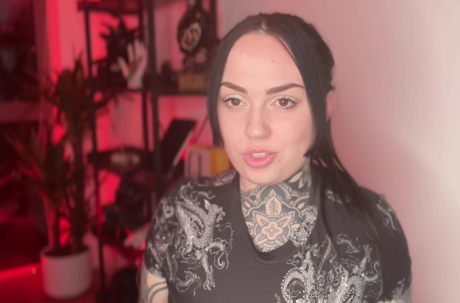 "MissValentina" femdompov, publictoilet, toiletfetish, toilethumiliation, toiletslavery Not Worthy Of Toilet Slavery Manyvids