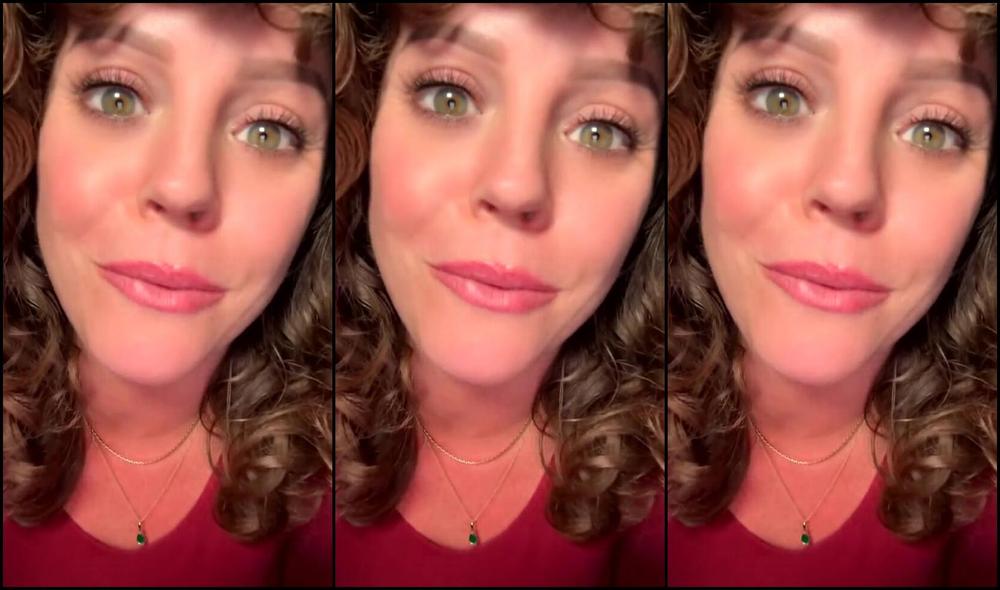 Margo Vip Nicknamed Margo Vip 03 24 2025 Onlyfans Video Sunday Night Are For Cuddles And Watching 1923