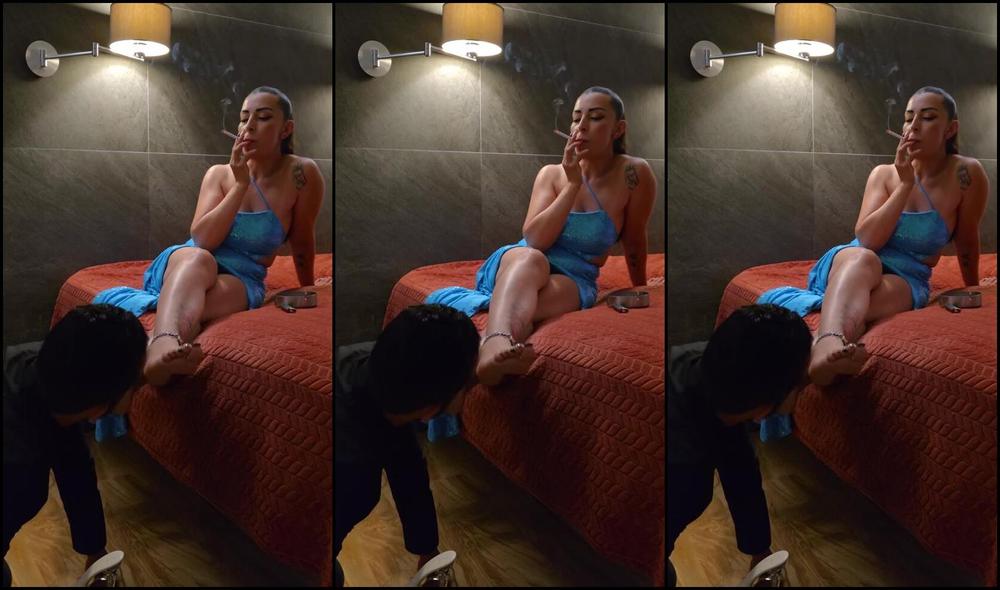 Sexyheels 18 Aka Sexyheels Paola18 09 30 2025 Onlyfans Video Me Gusta Que Me Chupen Mis Pies Mientras Me Fumo Un Cigarro