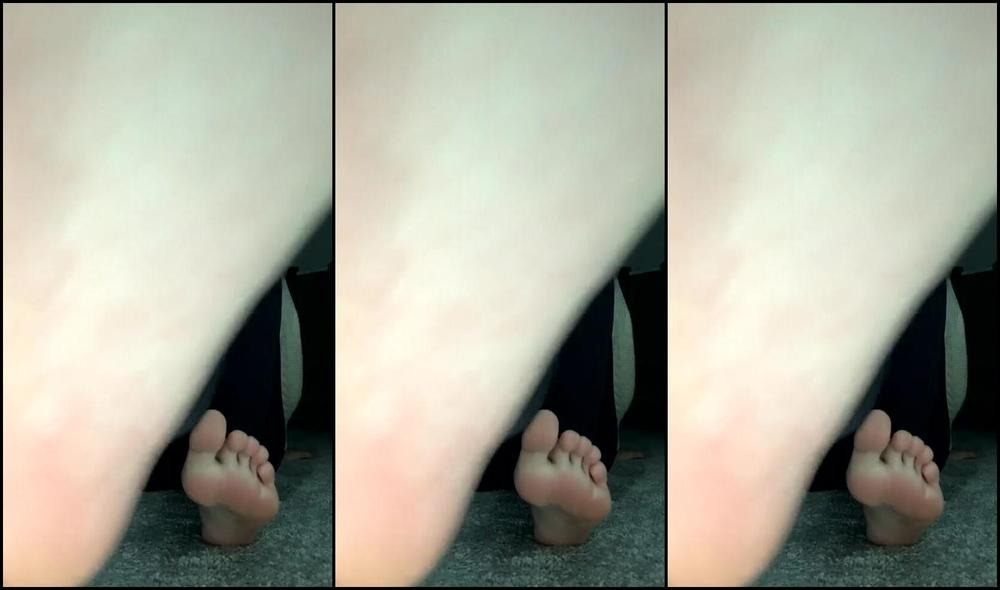 Lex0678 Nicknamed Lex06788 12 16 2024 Onlyfans Video Humiliation With My Bare Soles In Leggings