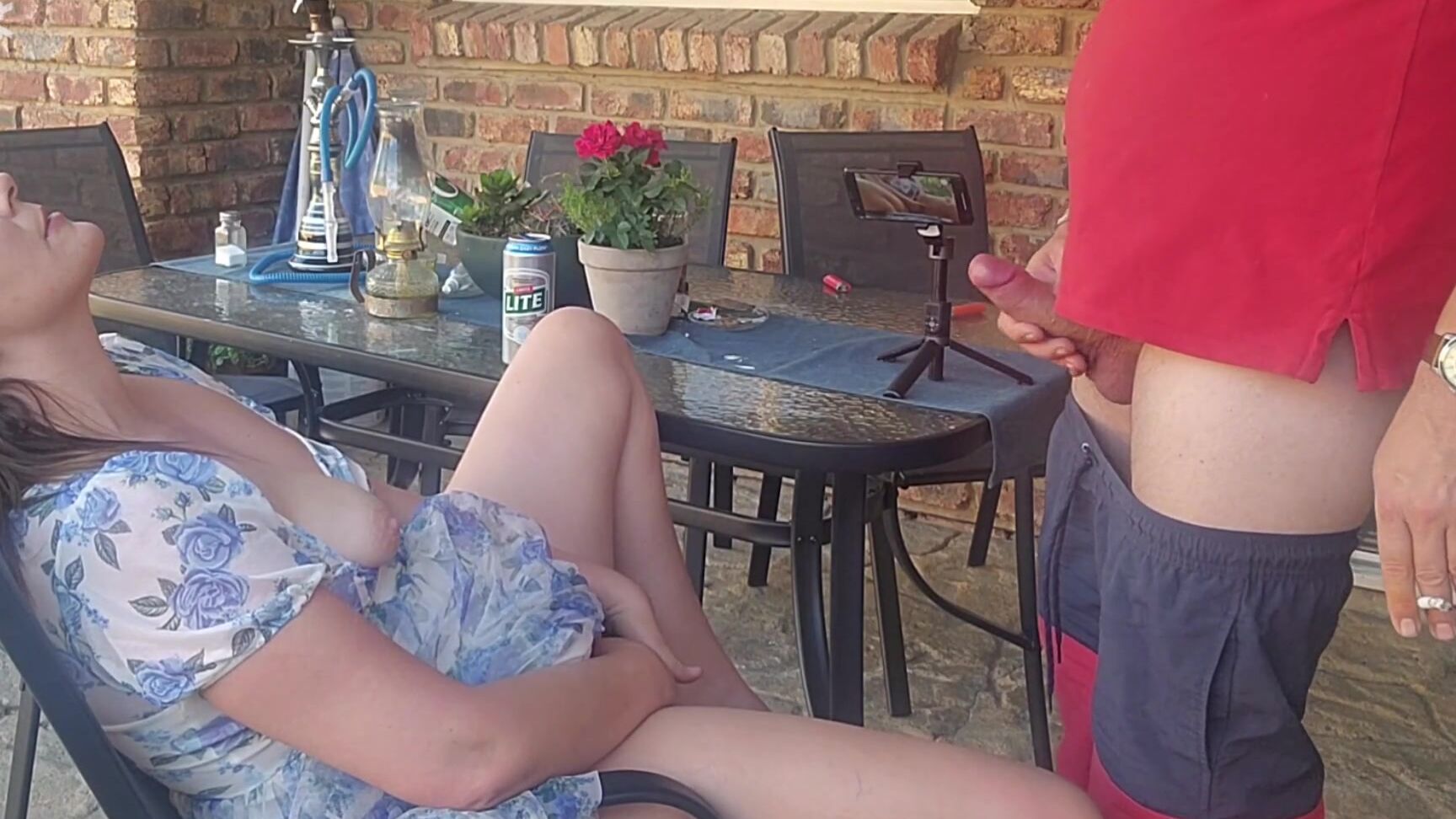 Взаимная Мастурбация С Женой Соседа Превращается В Кримпай На Улице Pornhub Com