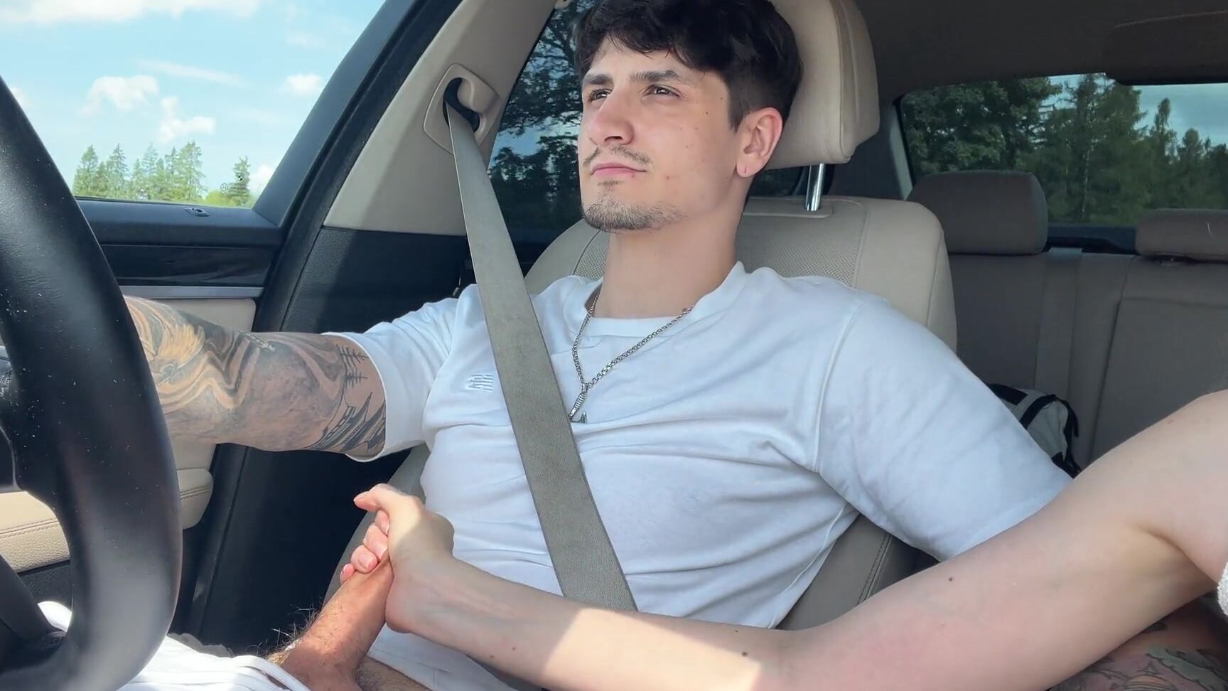 Дрочит Водителю И Снимает Видео Отчет Для Своего Мужа Куколда