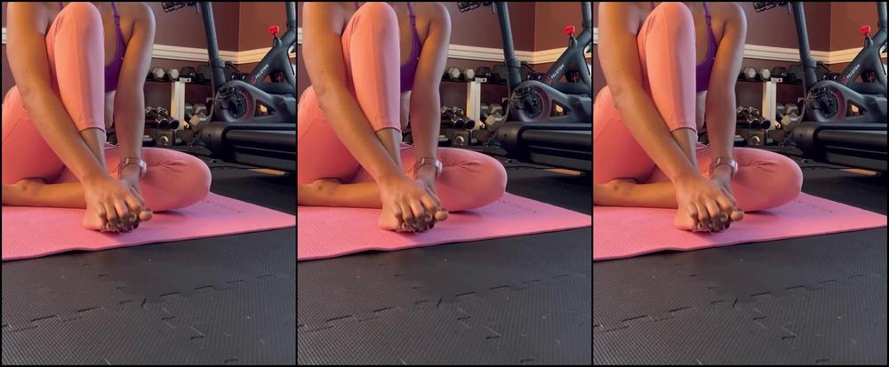 Effthemtoes Nicknamed Effthemtoes 11 09 2023 Onlyfans Video Stretch Run Sweat