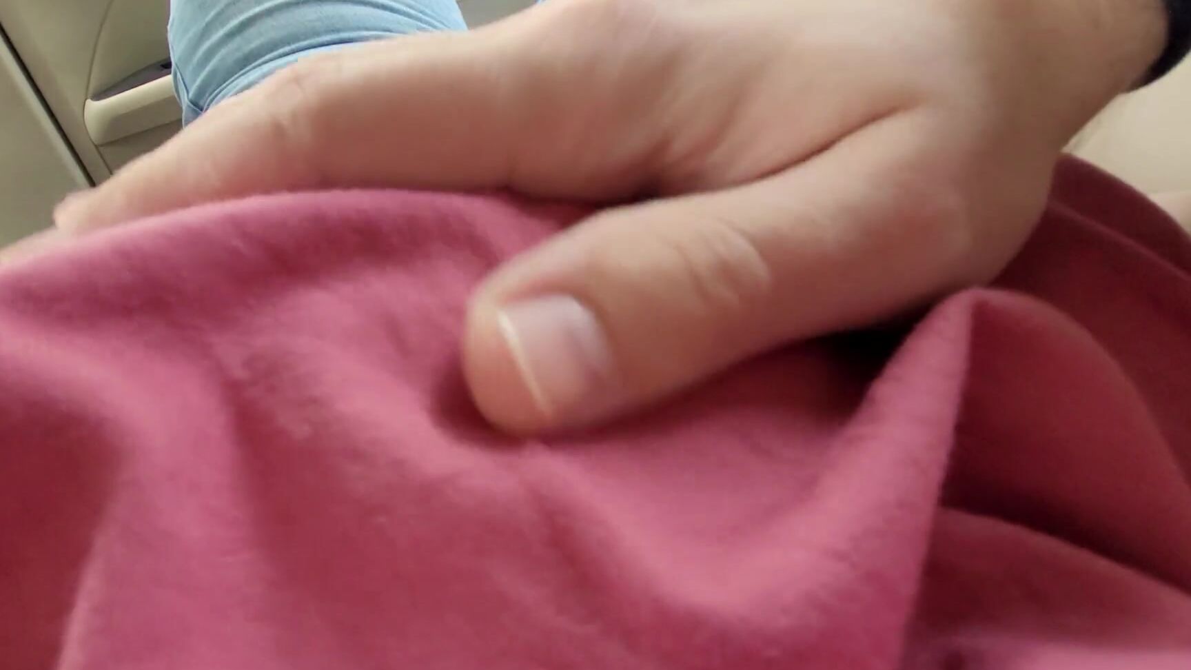 Мастурбирующая Девушка В Узких Джинсах С Большими Натуральными Сиськами В Машине Pornhub Com