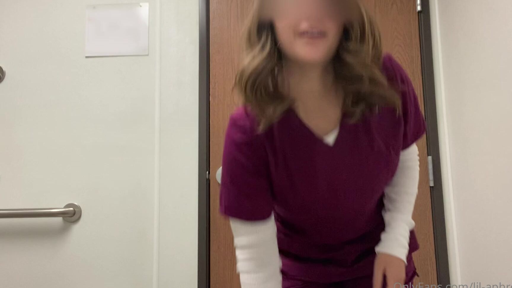 Lil Aphrodite 5Fb6C75883Bdb7Eb642C7 Source