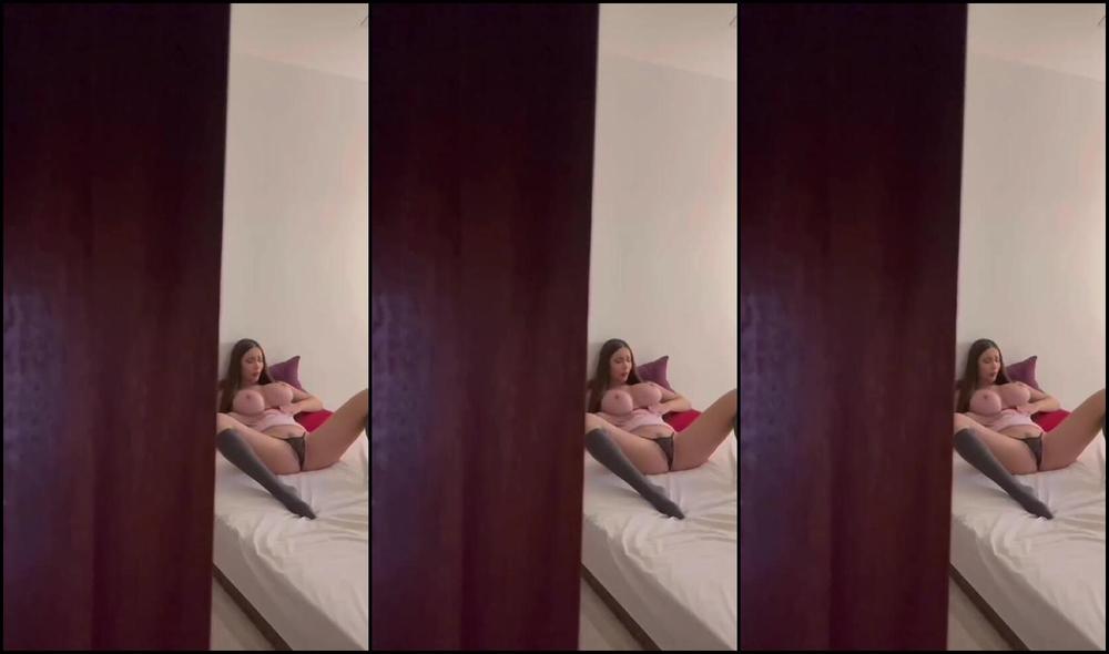 Hailey Queen Nicknamed Haileyqueen 09 22 2025 Onlyfans Video Cmo Te Atreves A Observarme A Escondidas Mientras Me Toco How Dare You Secretly Watch