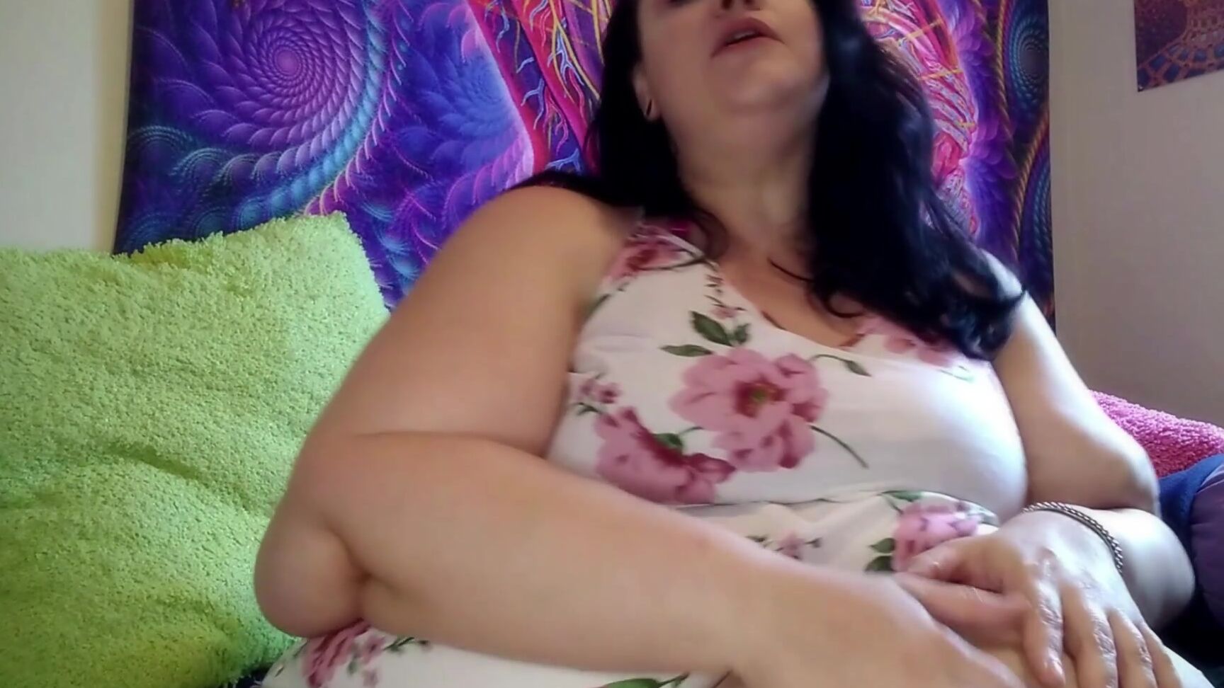 "Xutjja" bbw, bbwssbbw, bhm, feederfeedee, ssbbw Roommate Shocked By Your Gluttony Manyvids