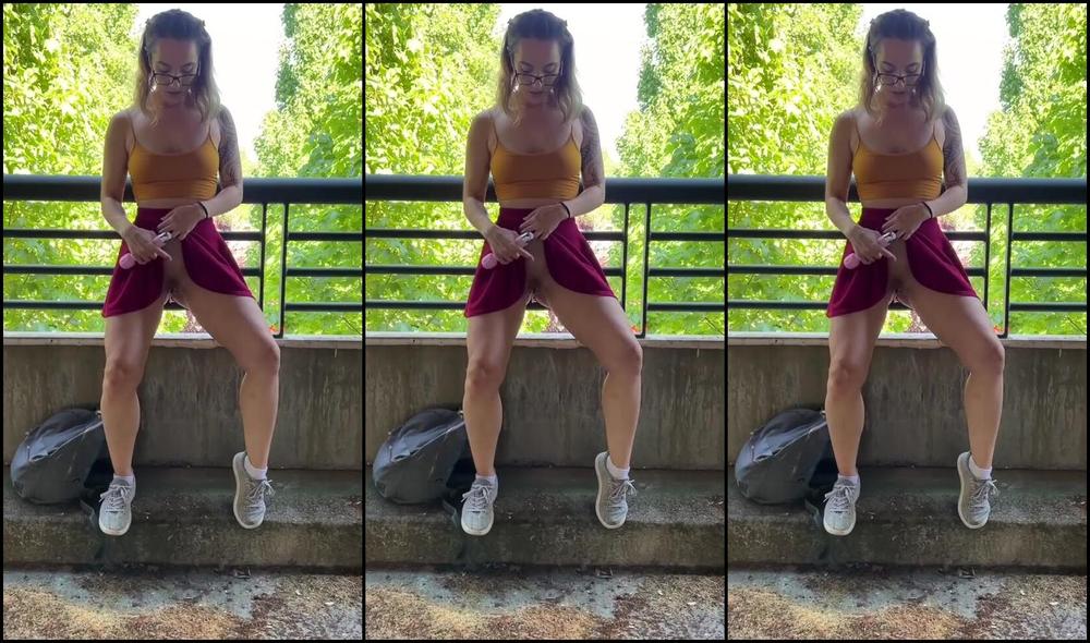 Tabbynoname Nicknamed Tabbynoname 07 22 2024 Onlyfans Video I Was Out And About Running Errands When I Found That I Was Alone In The