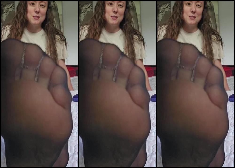 Gamertoeskz Nicknamed Gamertoeskz 06 11 2025 Onlyfans Video Caught You Staring Why Dont You Sit In Front Of Me So I Can Show