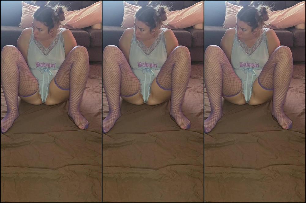 "KittyUV" desperation, handcuffandshacklefetish, jeanspantswetting, pee, sfw, submissivesluts Babygirl Pee Desperation Manyvids