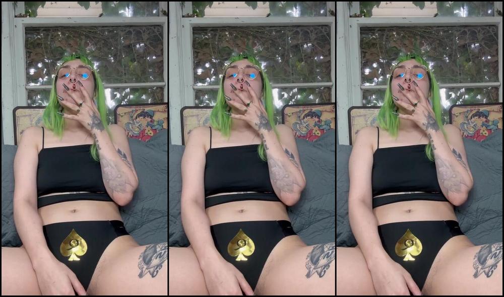 Justsmokeandsleep Nicknamed Justsubmitandobey 03 05 2025 Onlyfans Video I Decided To Try A New Little Kink With My Live In Slave