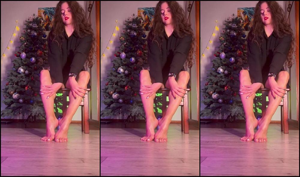 Princess Anastasia Nicknamed Anastasialegs 01 05 2024 Onlyfans Video Let S Put More Oil On My Legs