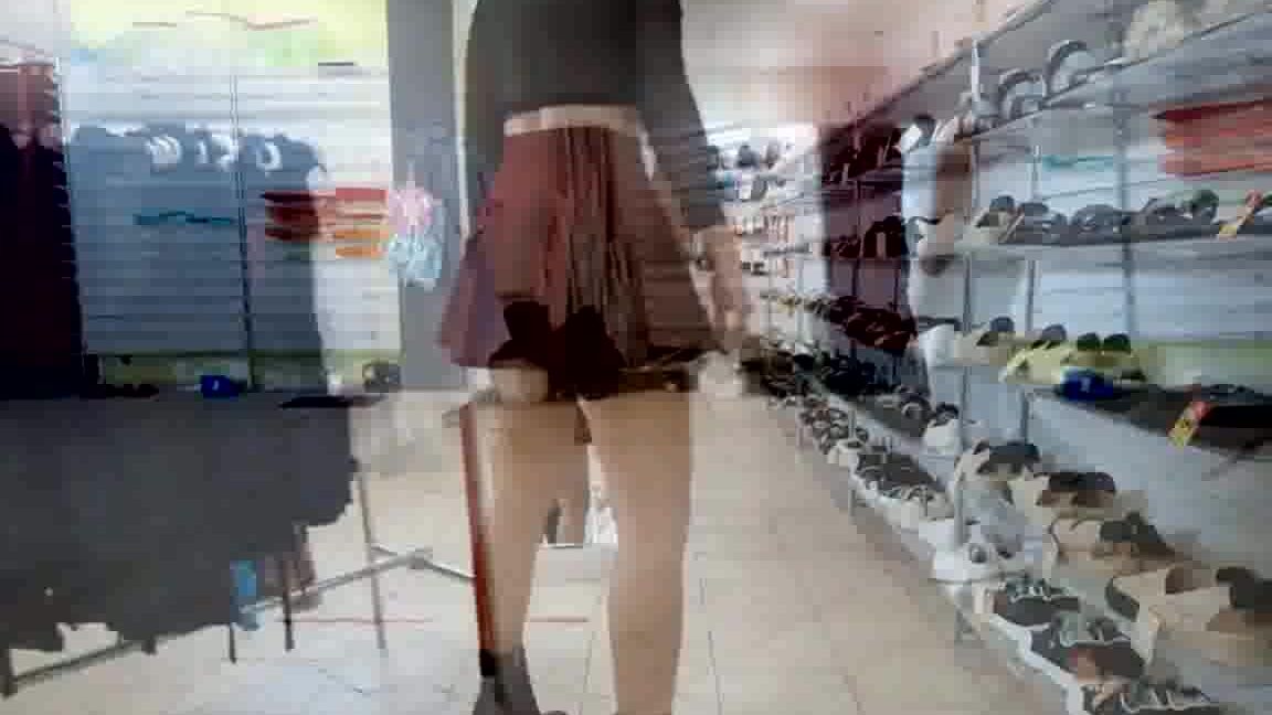 Public Flashing In Store 2