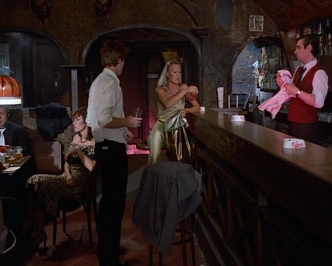 "Richard Allan ..." Comedy, Feature Petites culottes chaudes et mouillées Alpha France