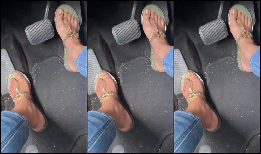 Effthemtoes Nicknamed Effthemtoes 06 14 2023 Onlyfans Video I Cant Stand Sitting At Long Ass Lights But I Bet You Dont Mind The View Hx0Q