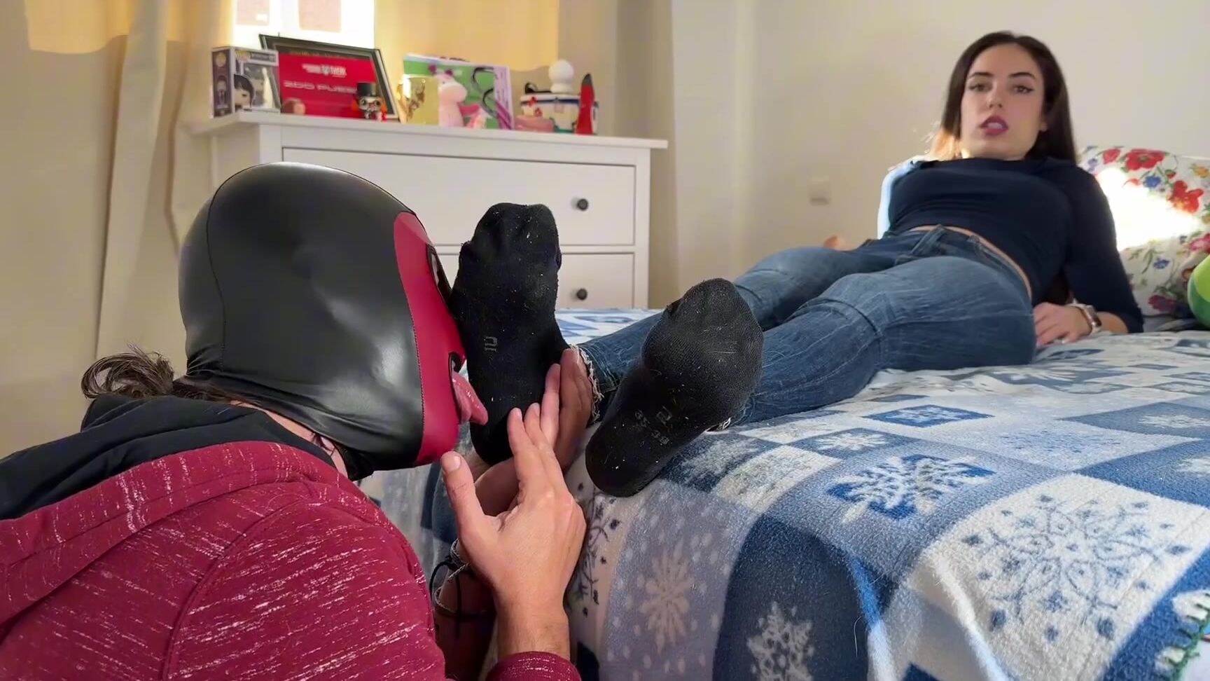 Domina Nina Mad Nicknamed Dominaninamad 01 06 2026 Onlyfans Video Mis Pies Adorados Por El Fiel Servidor 8 Minutos Vdeo Completo En Mensajes My Feet