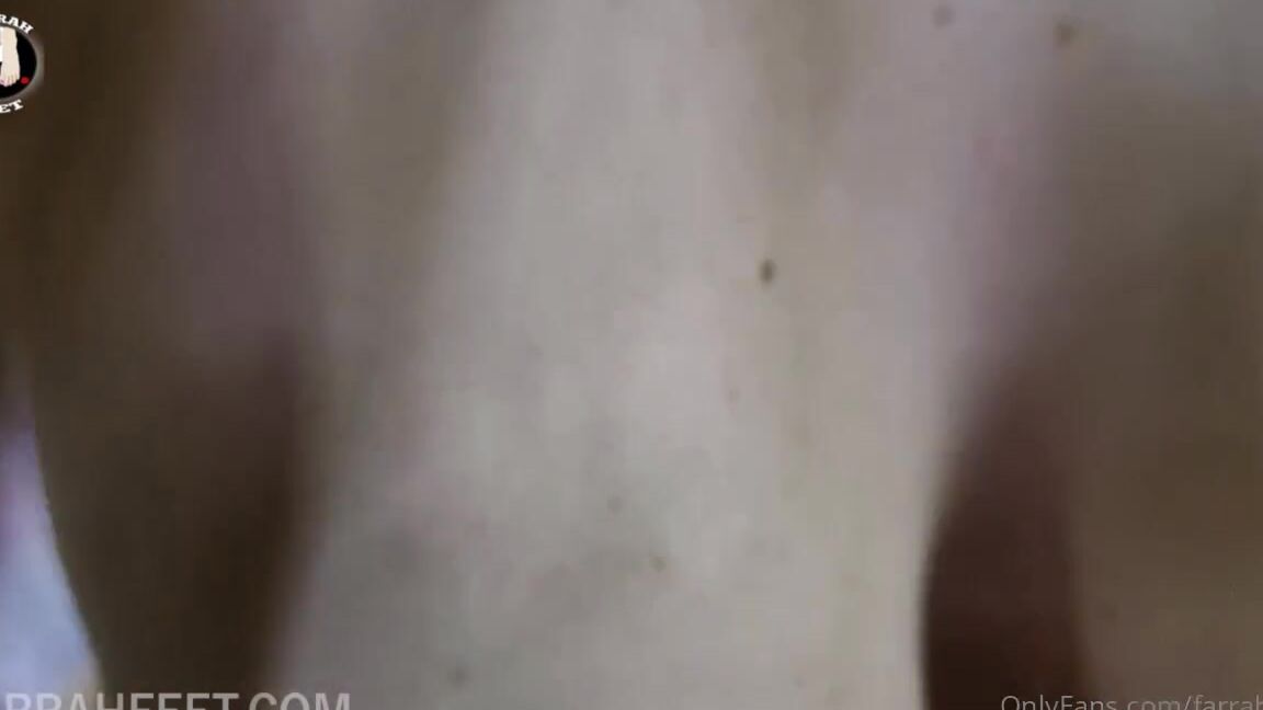Farrah Feet Nicknamed Farrahfeet 11 10 2025 Onlyfans Video Tits Hangin In Ur Face