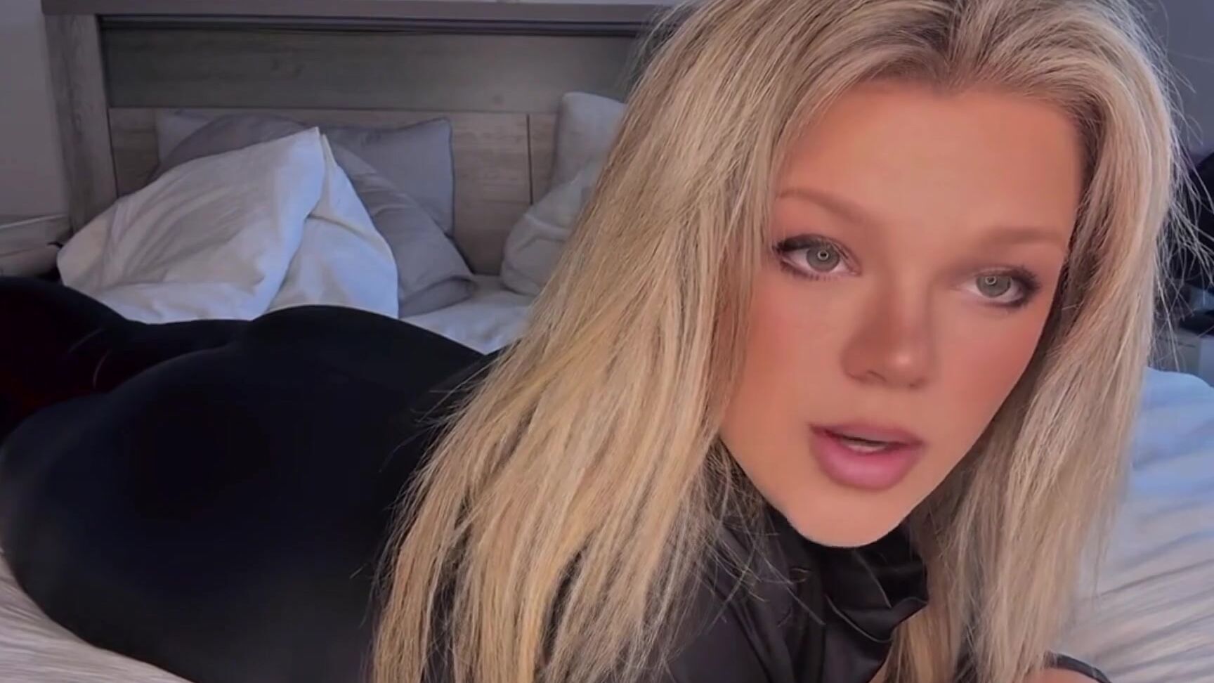 Riley Rips Aka Riley Rips 07 14 2025 Onlyfans Video Test Run In My Full Leather Suit What Do We Think Should I Make A