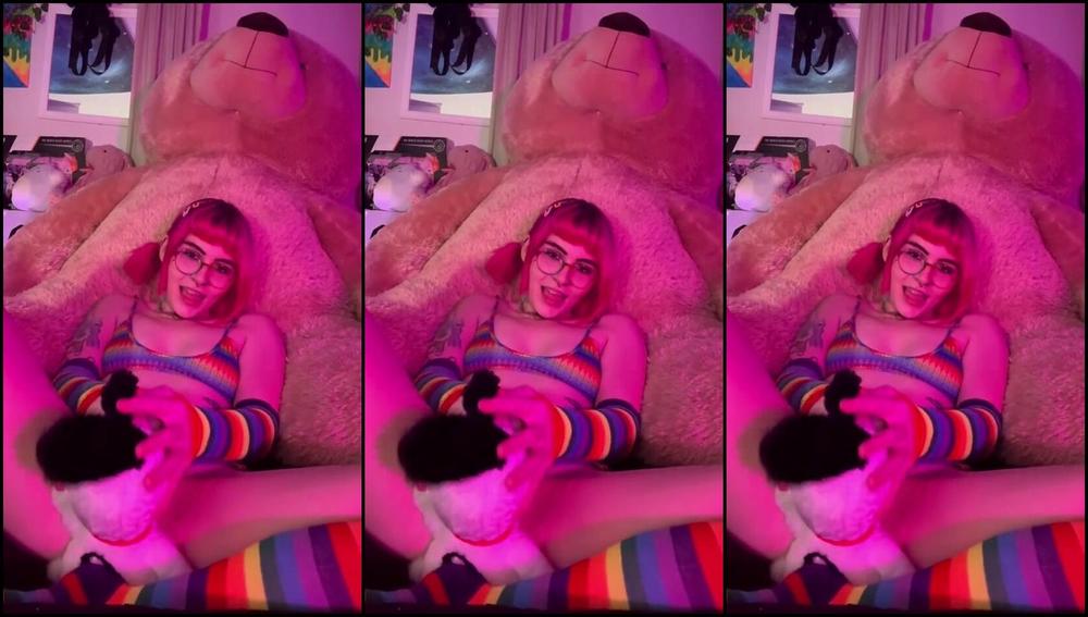 Dutiful Dolly Nicknamed Dutifuldolly 10 18 2024 Onlyfans Video Im Normal