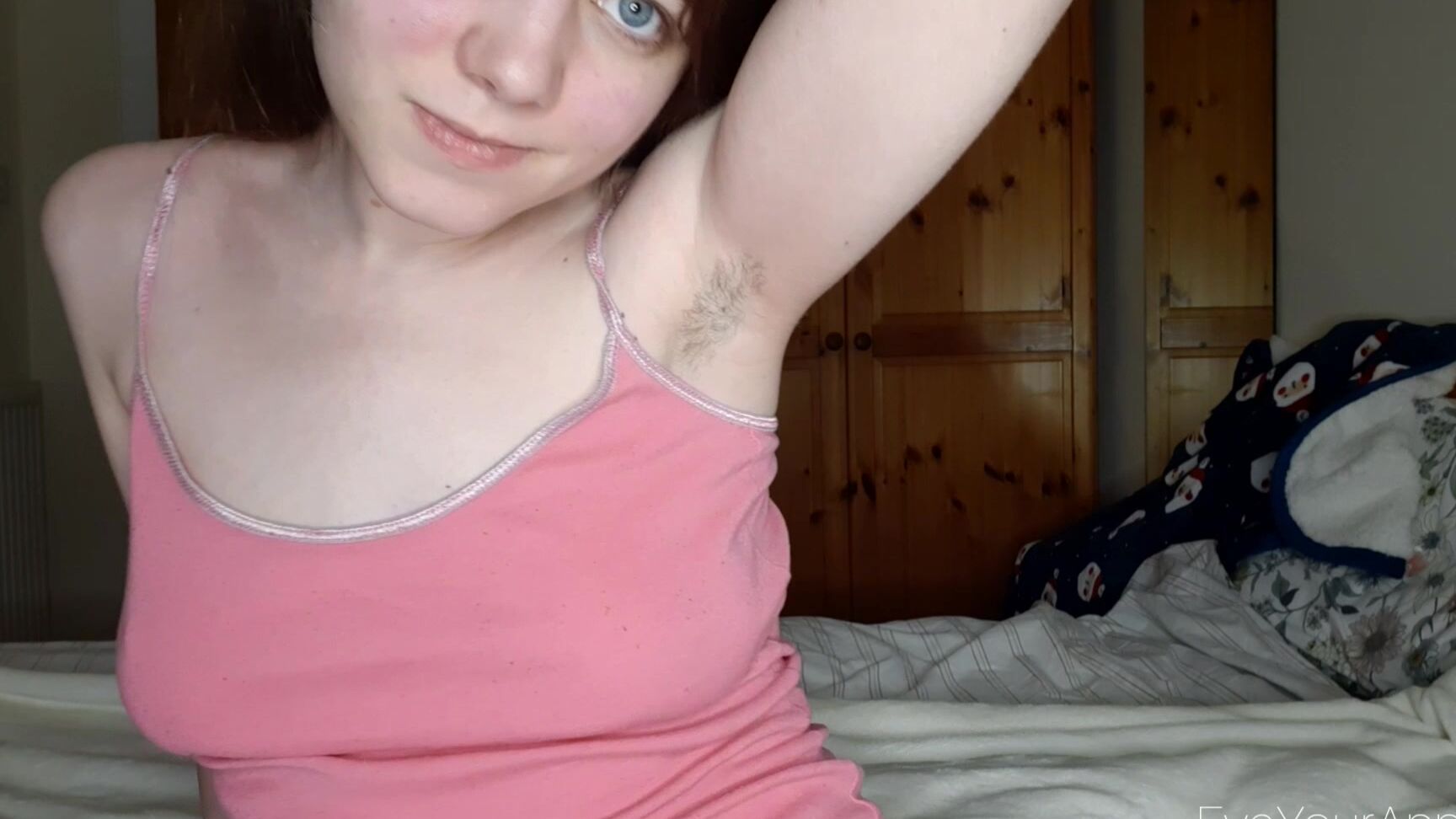 "EveYourApple" armpits, hairy armpits, smell fetish, sweat fetish, tongue fetish, sfw Sniffing and Licking my Hairy Armpits Manyvids
