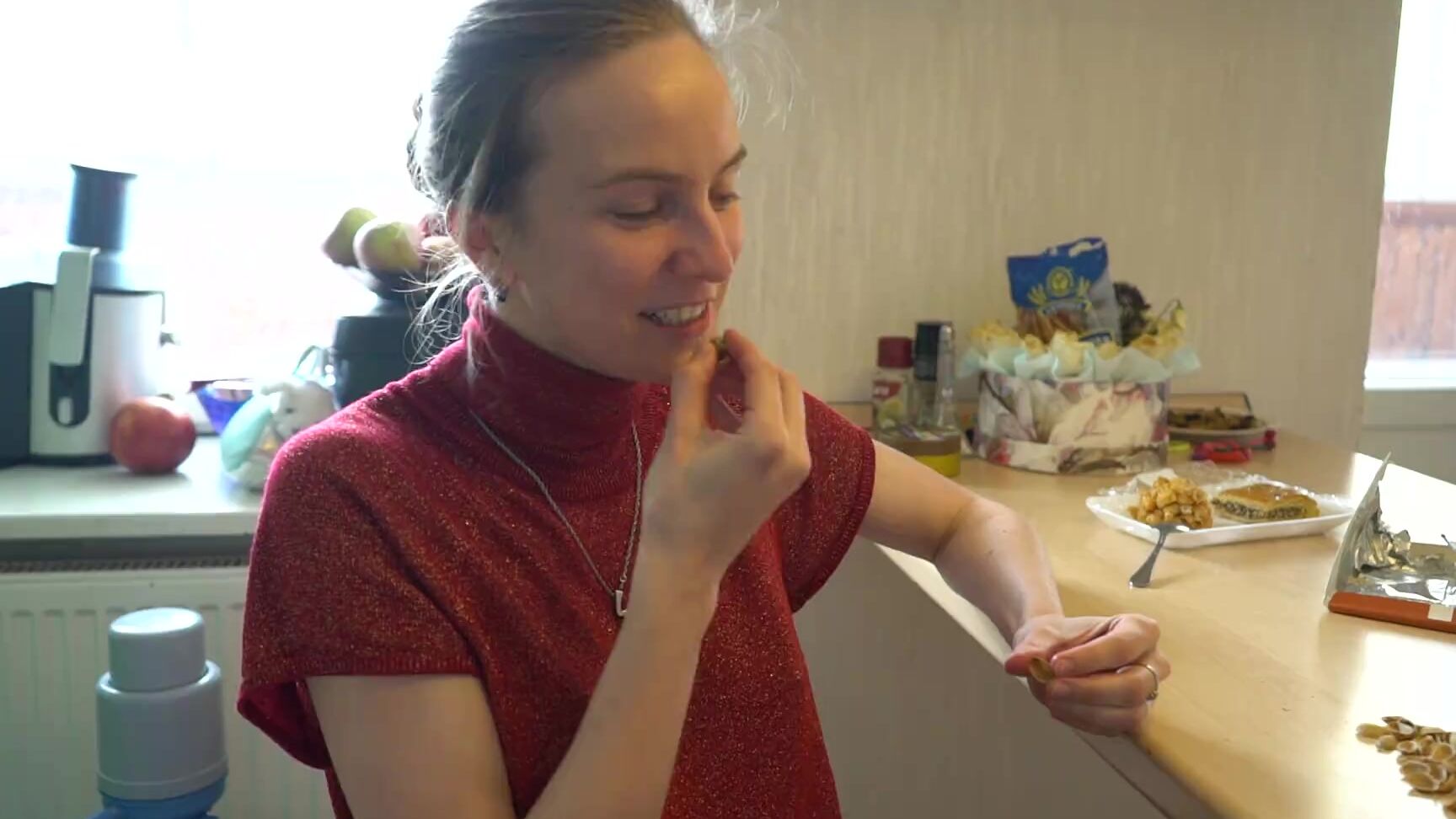 Трахаться Хочется Шо Пиздец В Перерыве Между Съемками Magretta Dering