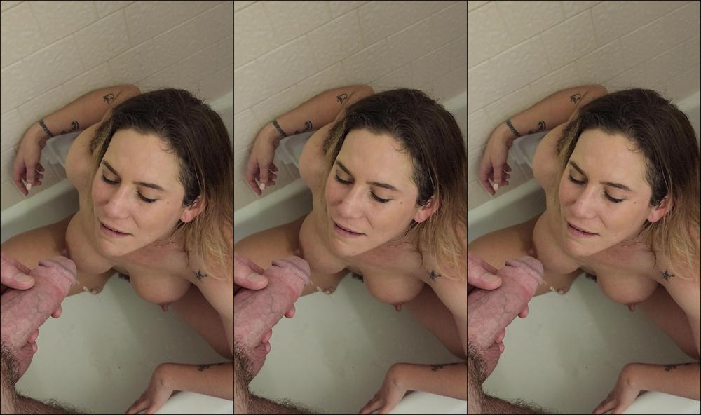 "Aderes Quin" bathroom, bigdicks, fetish, pee, watersports Girthmasterr Gives Me a Shy Shower Manyvids